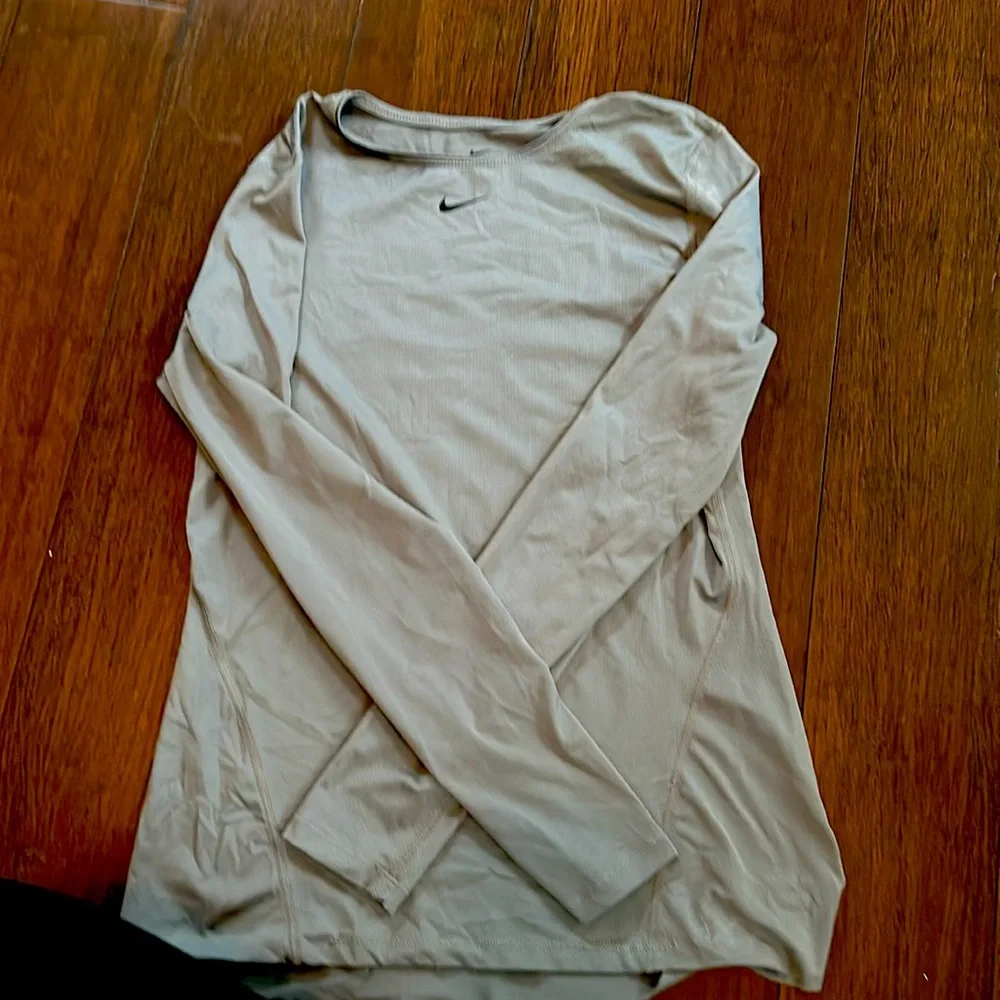 Nike Medium Longsleeve - Picture 1 of 2